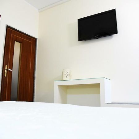 B&B Al Vecchio Glicine Torre Canne Exterior foto
