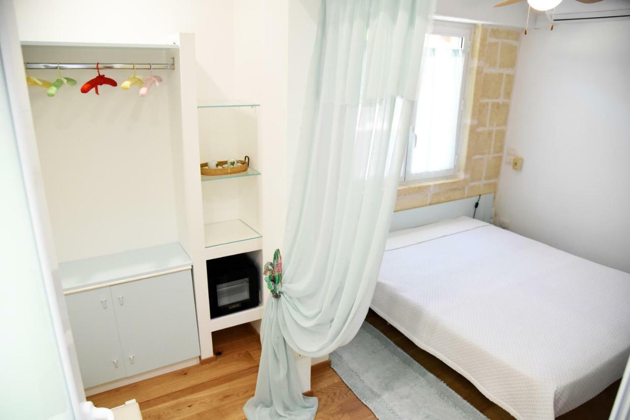 B&B Al Vecchio Glicine Torre Canne Exterior foto