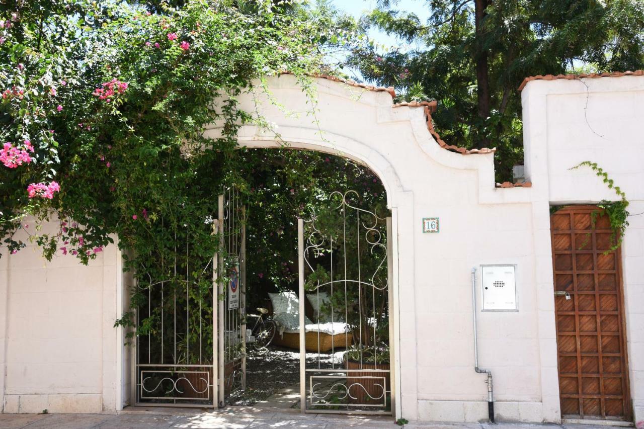 B&B Al Vecchio Glicine Torre Canne Exterior foto