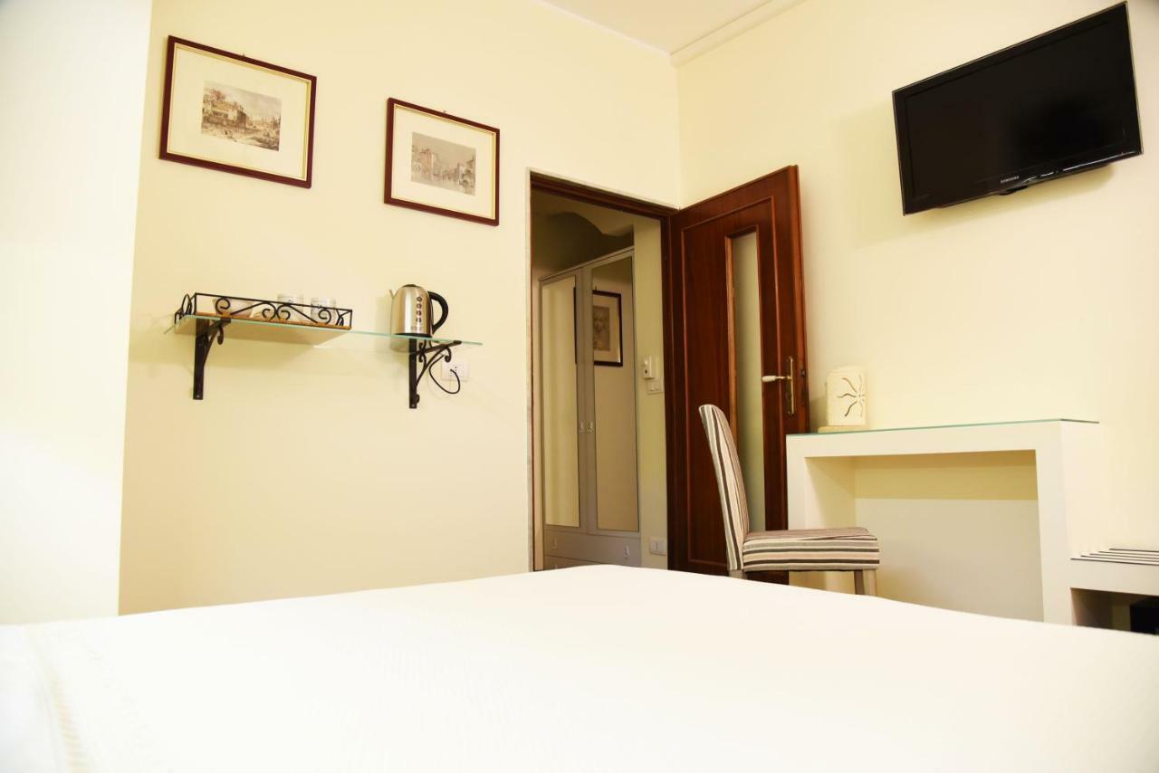 B&B Al Vecchio Glicine Torre Canne Exterior foto